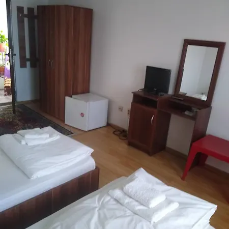 בית הארחה Pensiunea Isabela קריובה