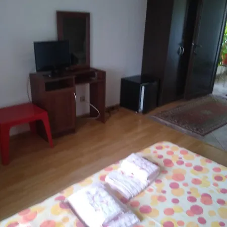 בית הארחה Pensiunea Isabela קריובה